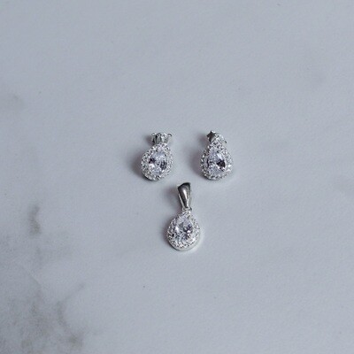 Juego en forma de gota con detalle de micro zirconias