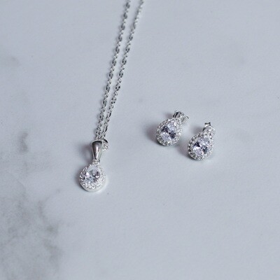 Juego en forma de gota con detalle de micro zirconias