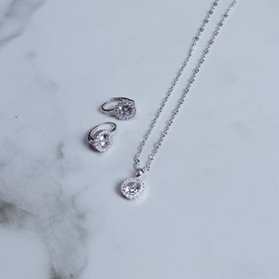 Juego diseño princesa y micro zirconias en forma circular