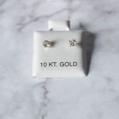 Aretes zirconia especial cuadrada 10KT