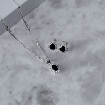 Juego de gota con zirconia Negra y micro zirconias en Plata Italiana 925