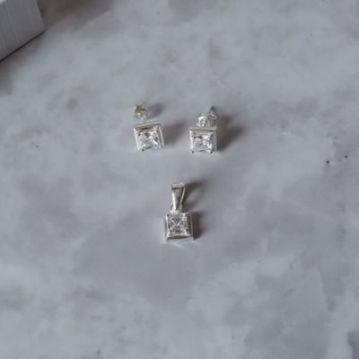 Juego de zirconia y marco cuadro en Plata italiana 925