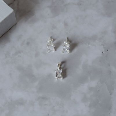 Juego zirconia cristal en corte esmeralda