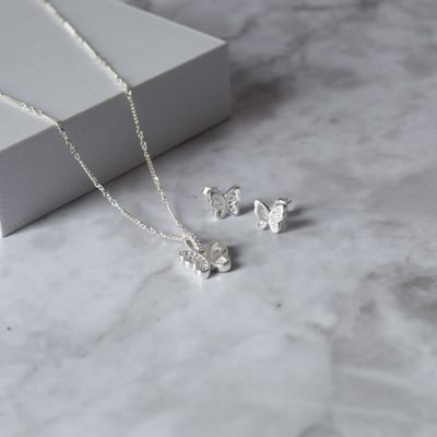 Juego de Mariposa con detalle de zirconias