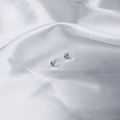 Aretes bisel zirconia blanca