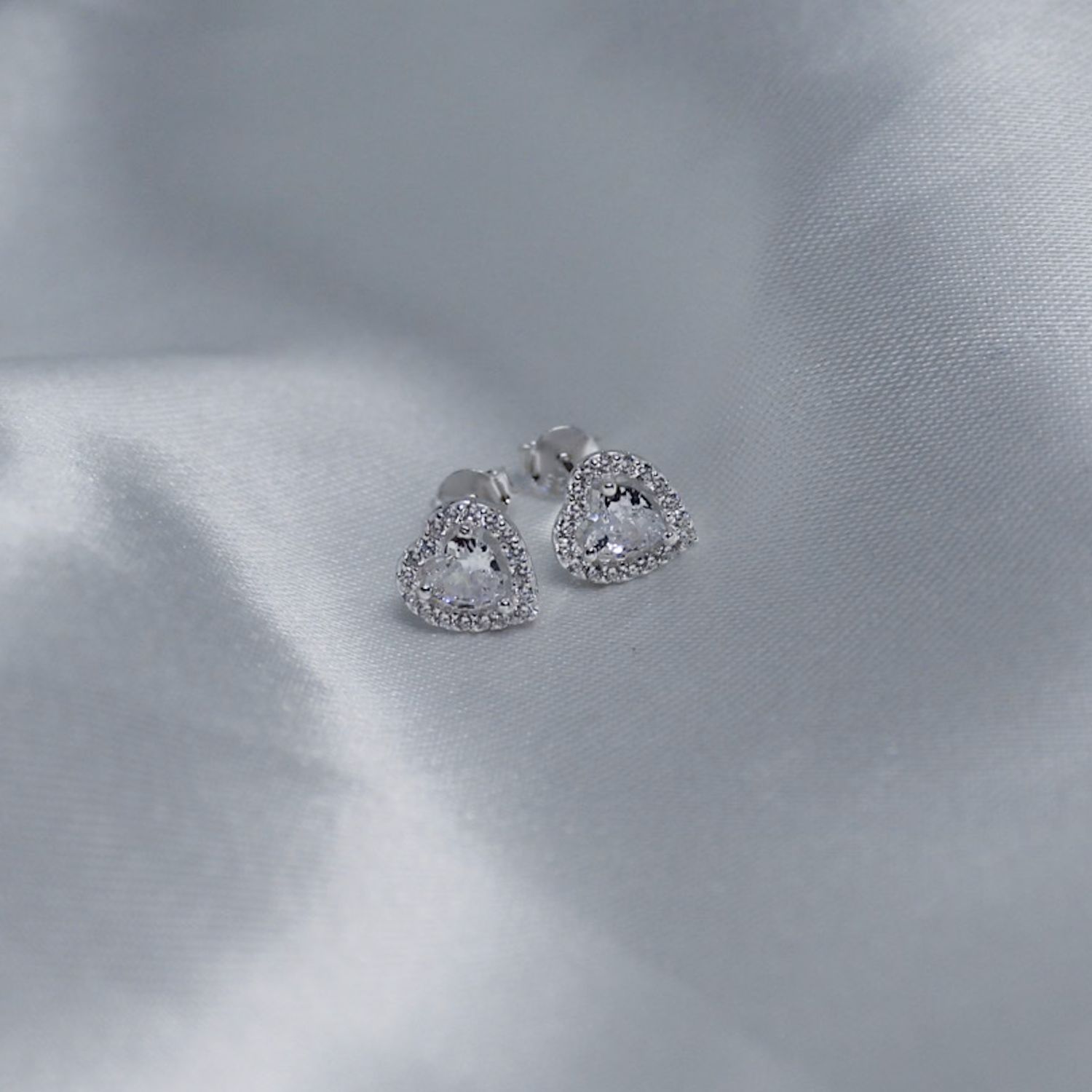 Aretes de corazón zirconia