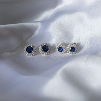 Aretes zirconia Azul con detalle de circulo de micro zirconias