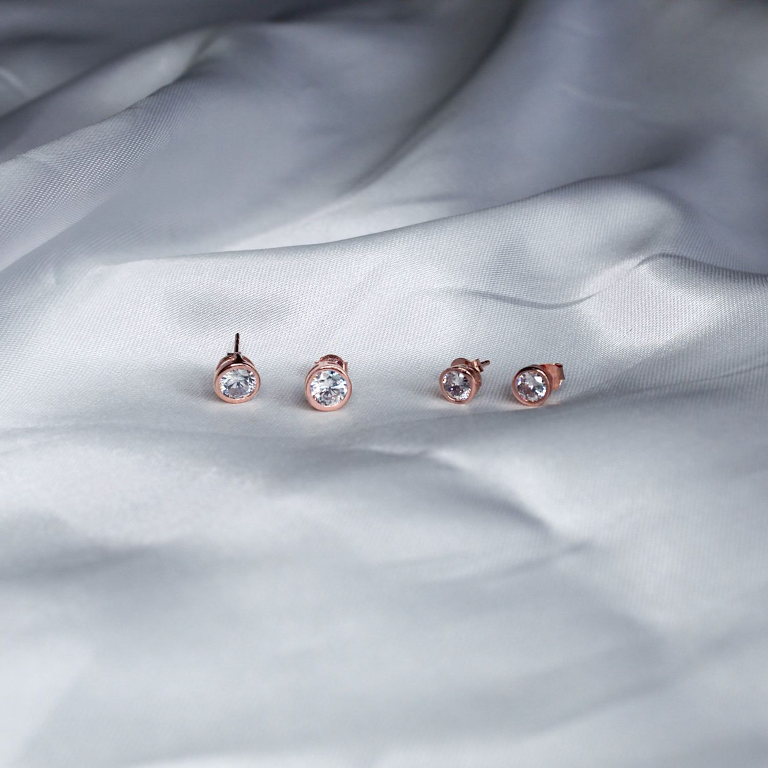 Aretes  zirconia blanca Rose gold
