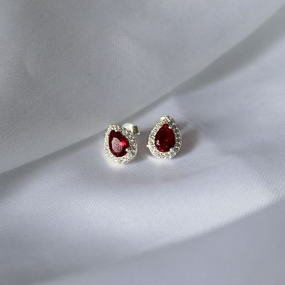​Aretes de gota con zirconia Roja y micro zirconia
