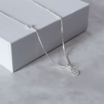 Tobillera con infinito y detalle de zirconia estilo de cadena box