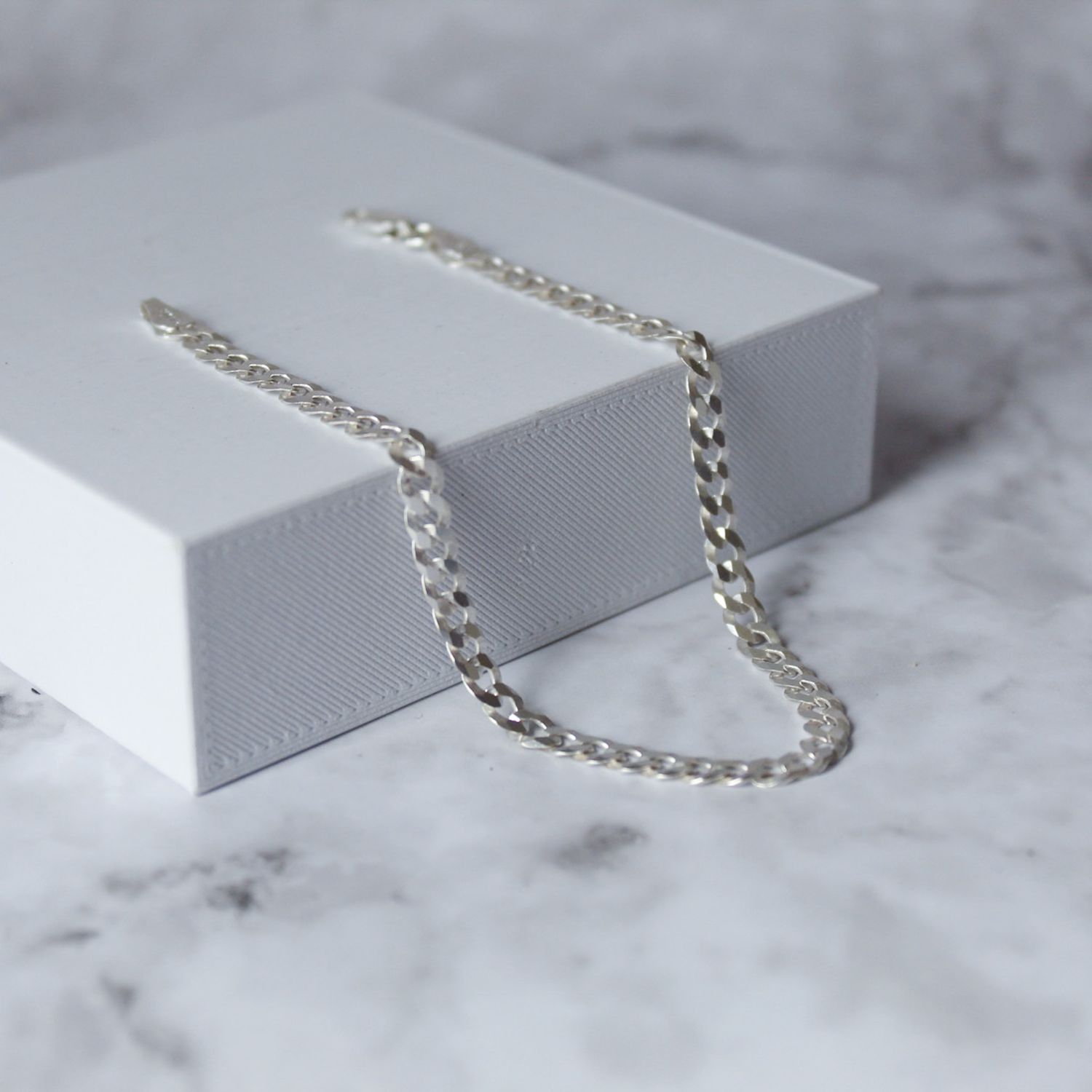 Pulsera gucci para niños 4 mm