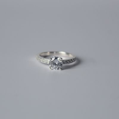 Anillo de compromiso amor infinito talla 8.5
