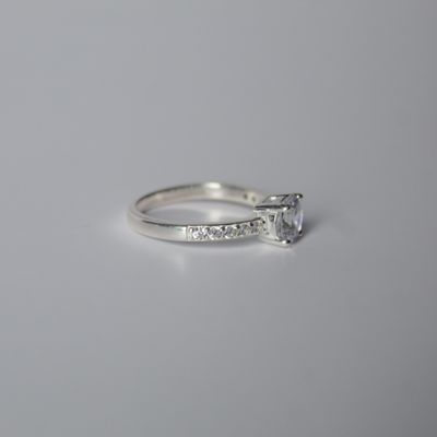 Anillo de compromiso amor infinito talla 8.5