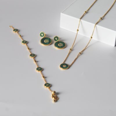 Juego Completo con piedra Malaquita elaborado en plata italiana 925 con baño de oro 18K