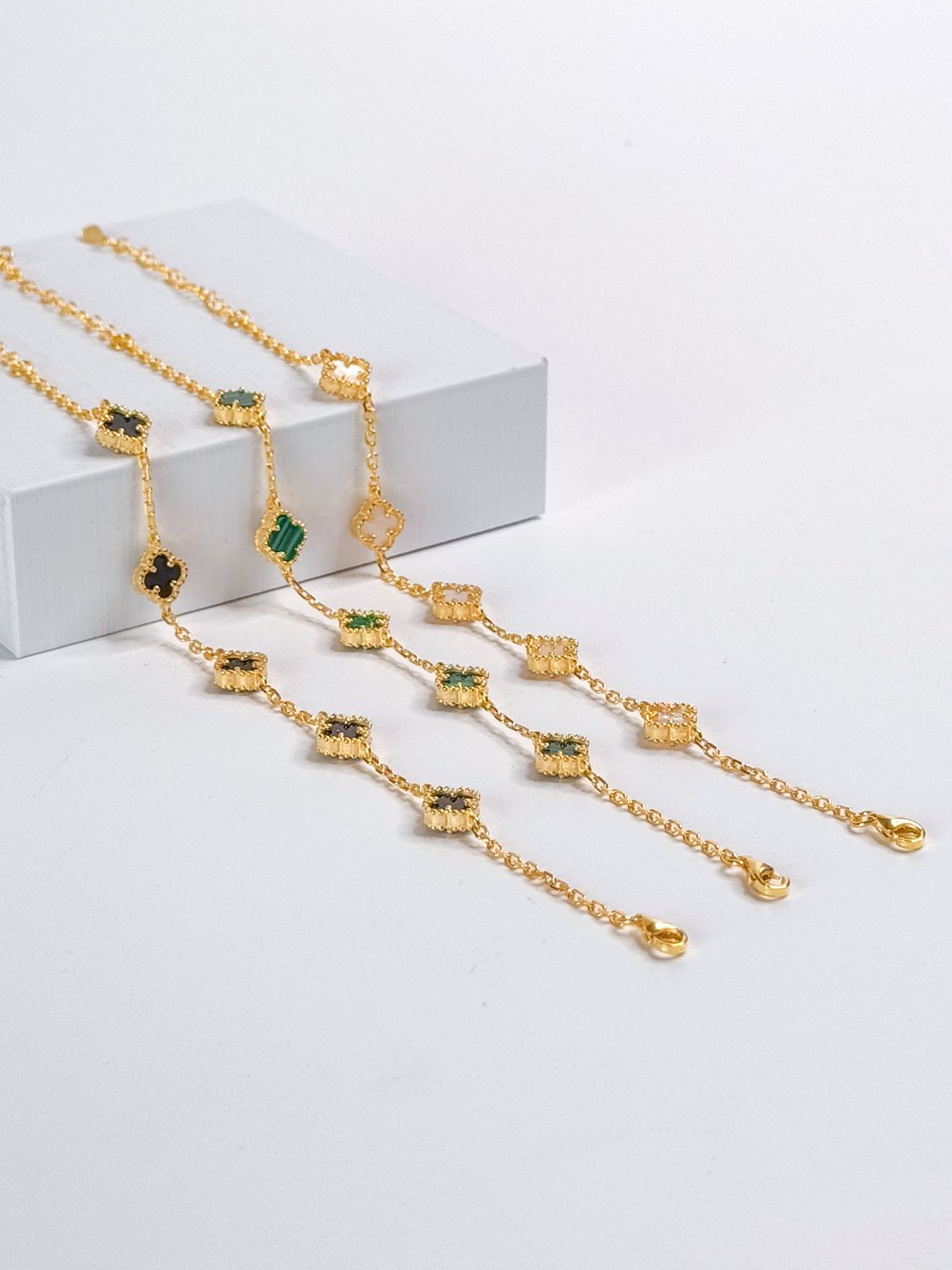 Pulsera Van Cleef 5 tréboles pequeños