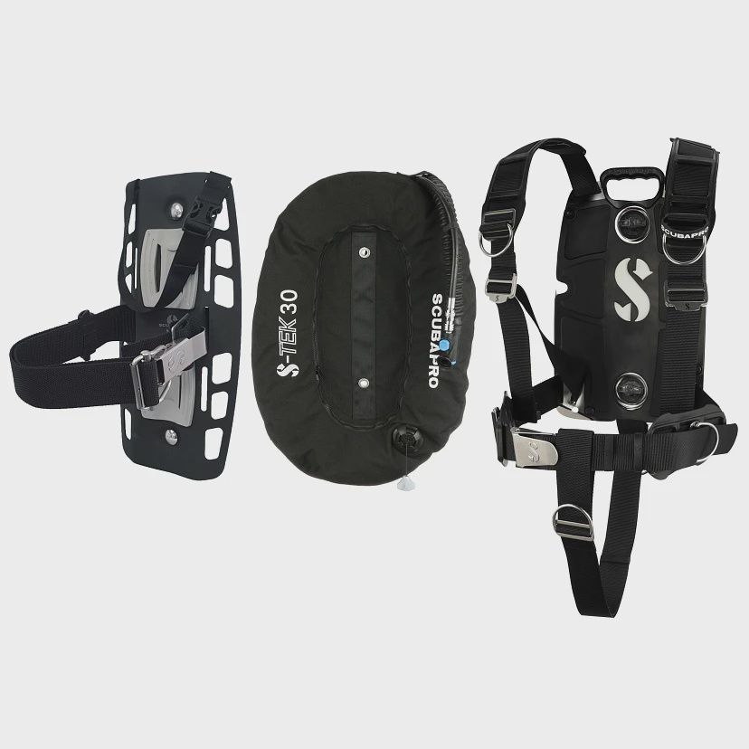 Scubapro S-Tek Donut Wing 30 + S-Tek Pro Harness SS + Single Tank Adapter Scubapro S-Tek Donut Wing 30 + S-Tek Pro Harness SS + Single Tank Adapter