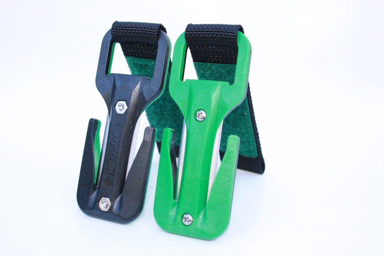 EEZYCUT Trilobite Tree Frog (Green/Black)