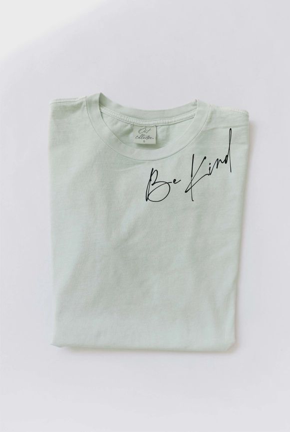 Dear Person Behind Me Graphic Tee