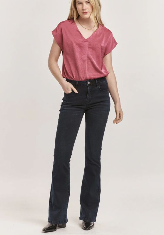 Ilene Mid Rise Flare Jeans – Black Stretch Fit main image 0