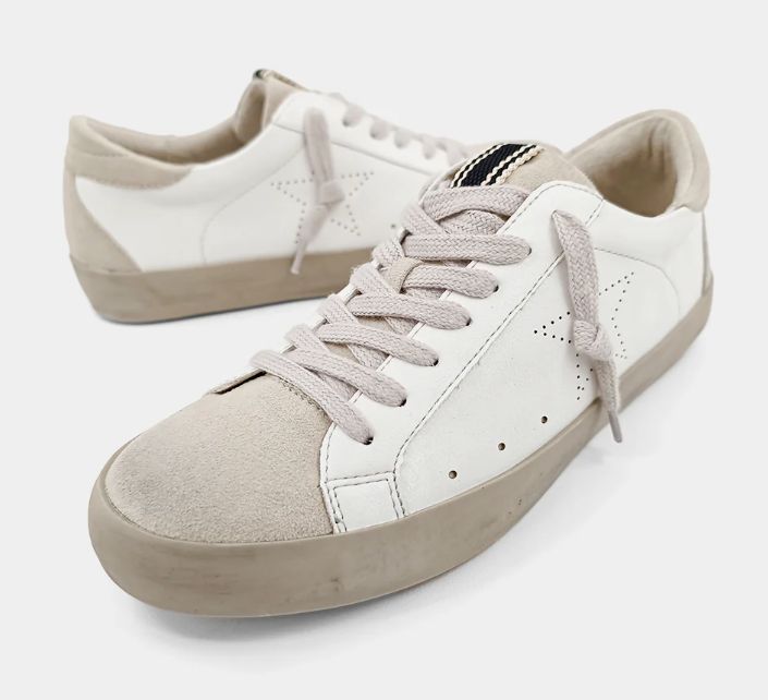 Mia Sneaker