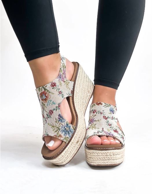 Freddie Wedges - SALE - MSRP: $59.98