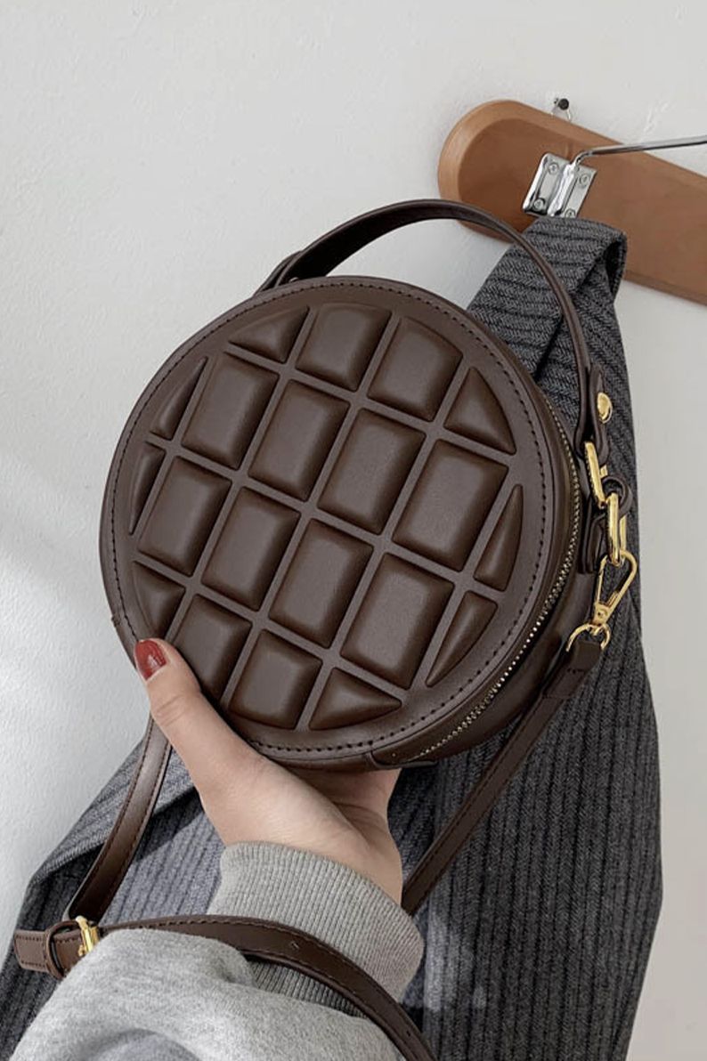Waffle Lound Cross Body Bag, Color: Chocolate