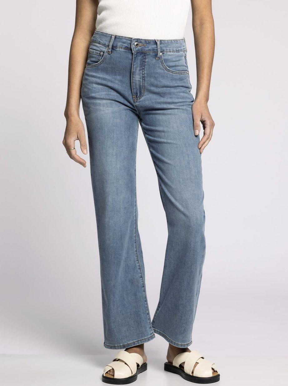 Avery High Rise Straight, Color: Vintage Wash, Size: 27