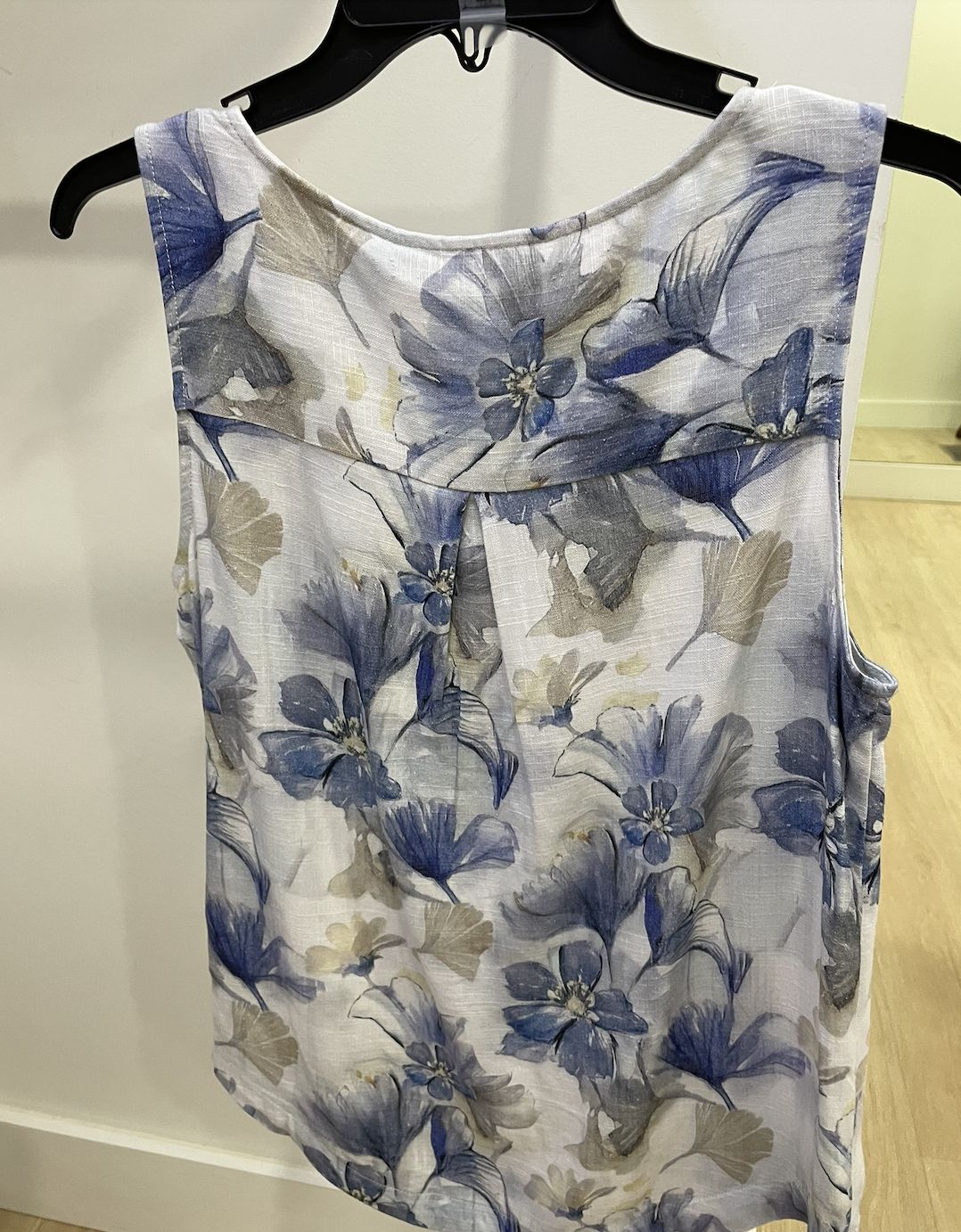 Printed Sleeveless Linen Blouse with Rounded Hem, Color: Serene, Size: Extra-Small