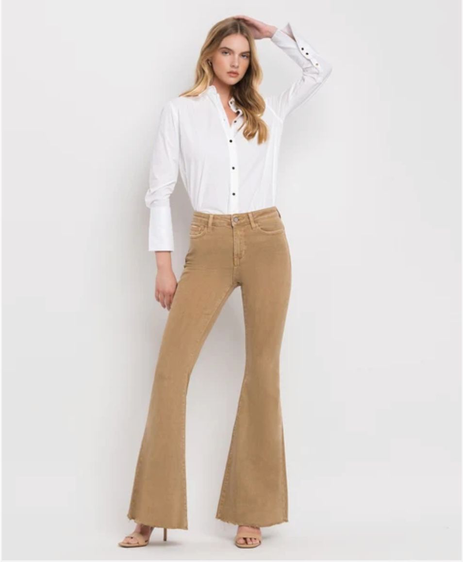 Bella | High Rise | Super Flare |, Color: Conquer, Size: 4/27
