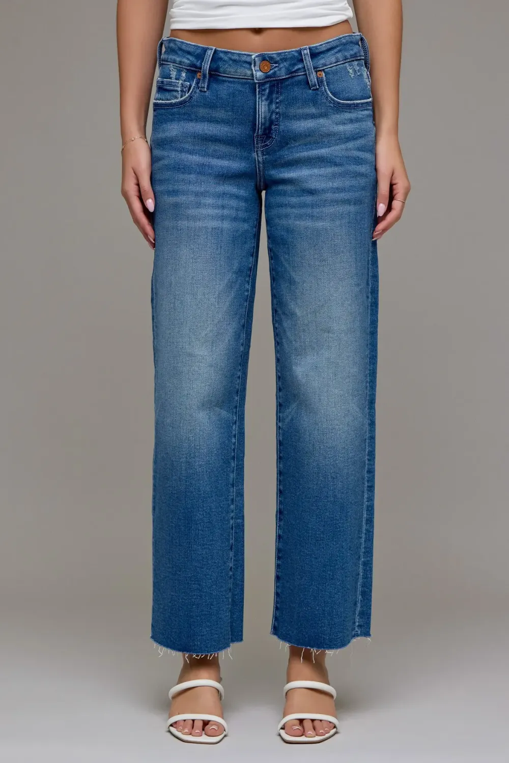 Ella | Cropped Low Rise Classic Straight | 27" Inseam