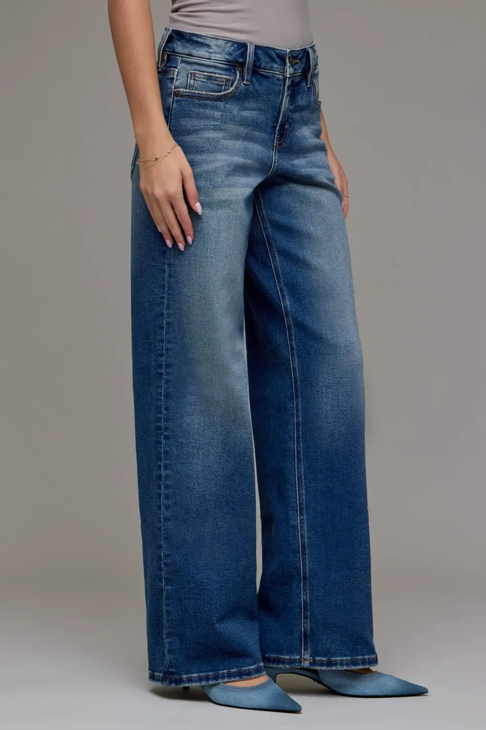 Logan | Mid Rise Dad Jean | 31" Inseam