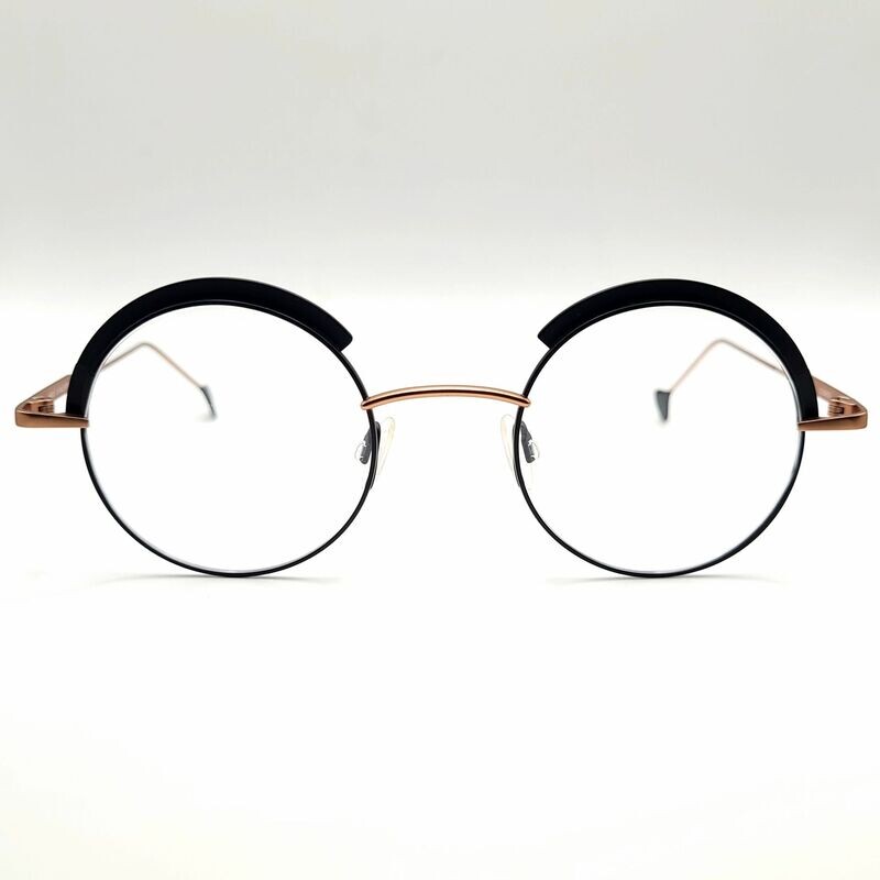 Anne & Valentin- COSMOS 8C38