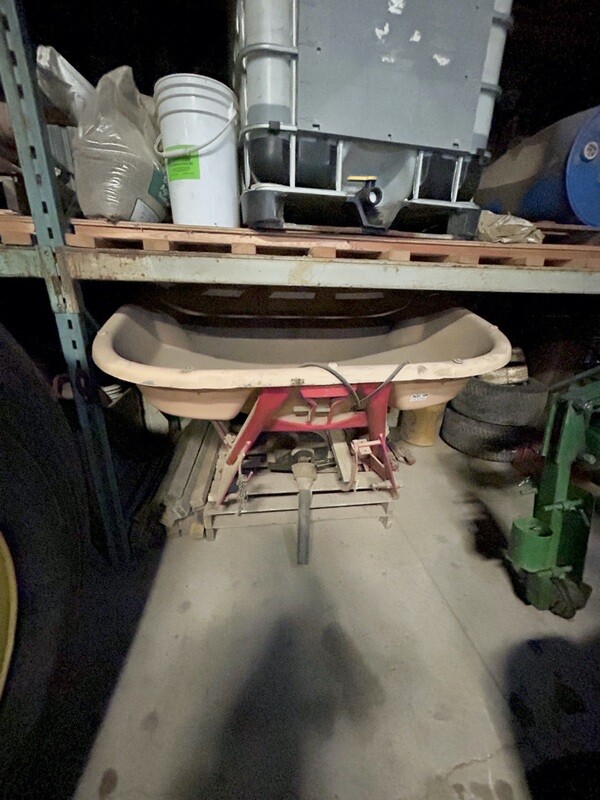Vicon Fertilizer Spreader