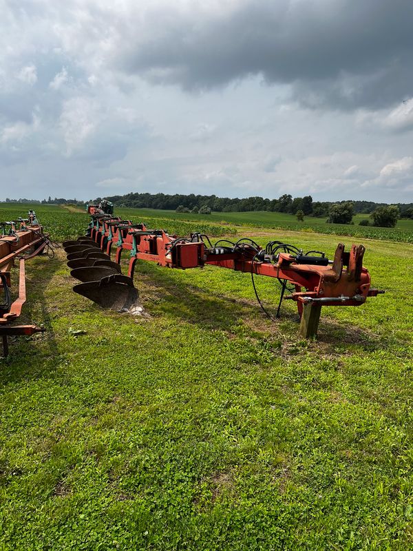 Kverneland Plow