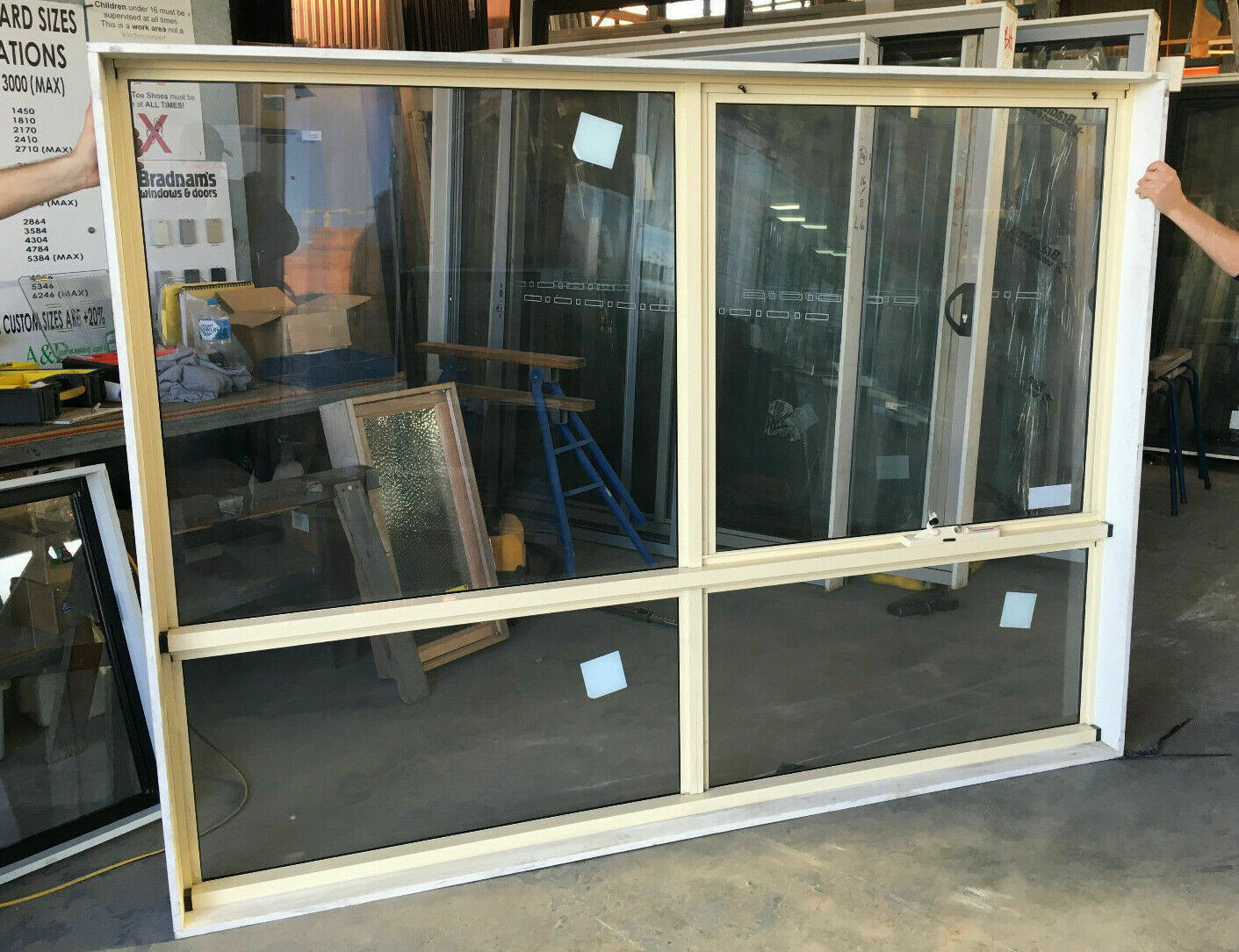 1824 1800H X 2410W ALUMINIUM AWNING WINDOW AF/FF PRIMROSE SG 4MM CLR FLT  135MM MDF STEGBAR AD6135