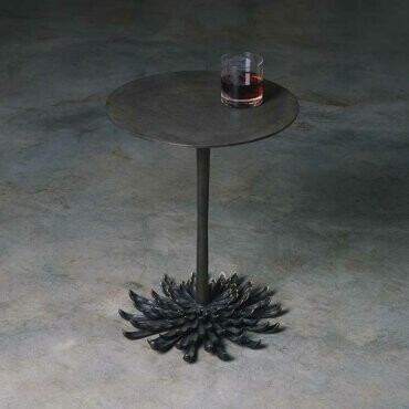 Table chrysanthemum antique brass