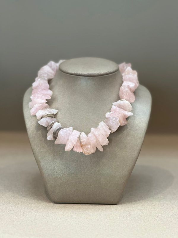 Necklace rough rose quartz and silver