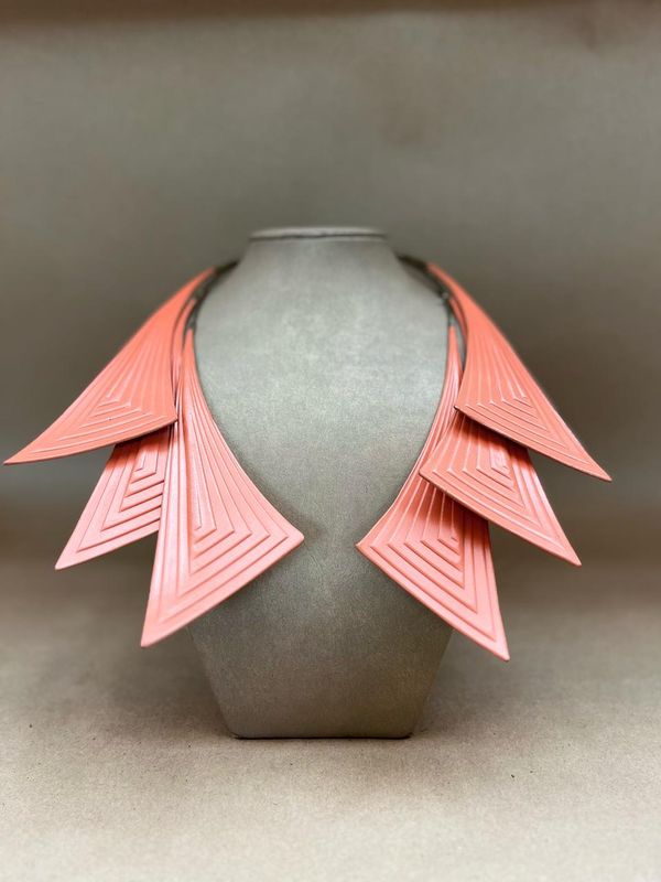 Collar Linear Triple