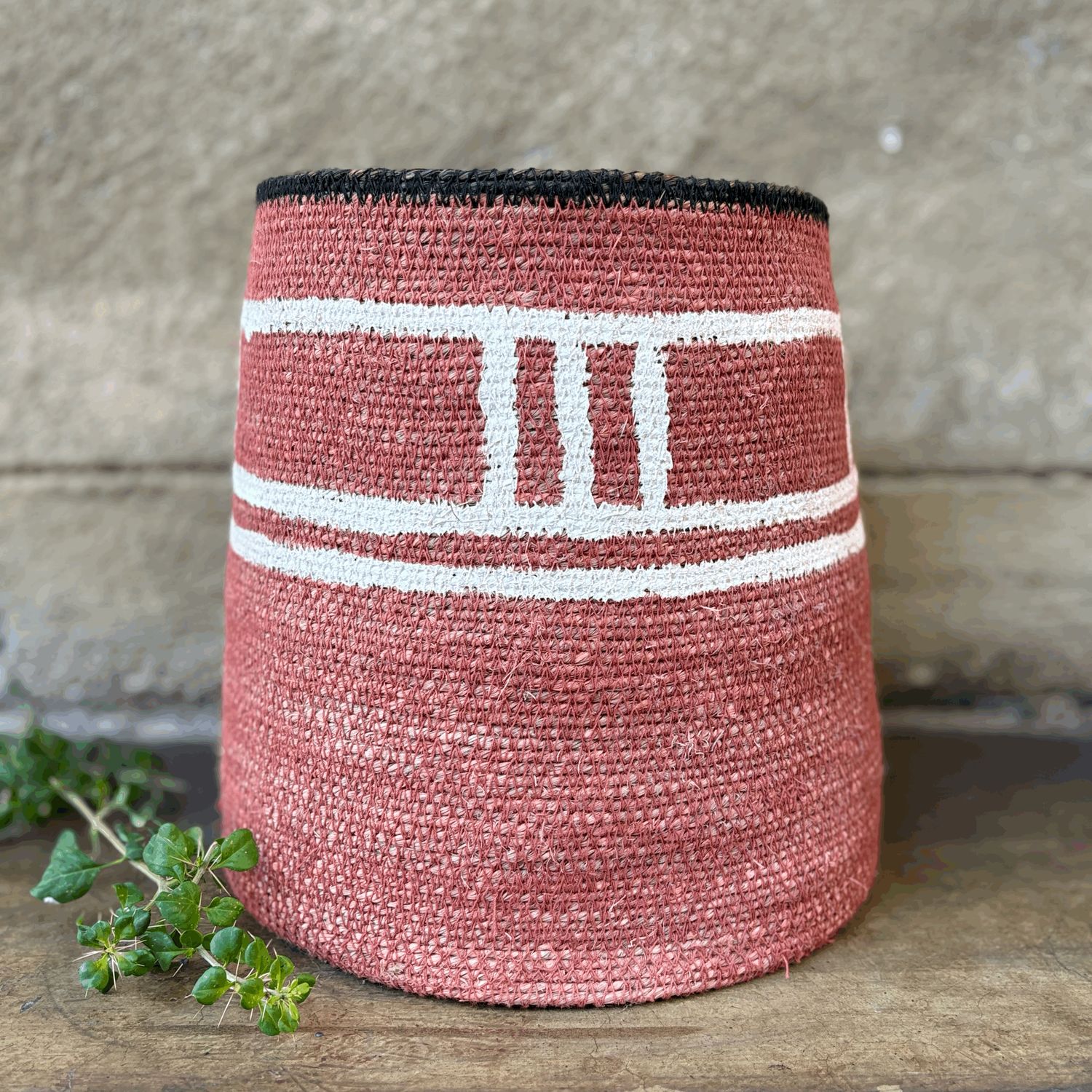 Basket Holder Terracotta White Blk