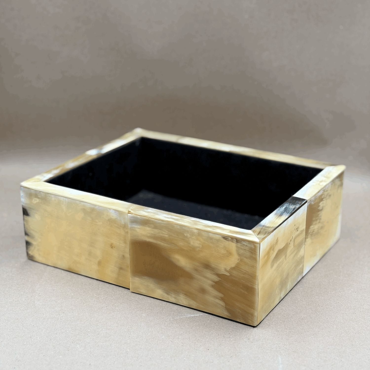 Box Cream with Velvet lining