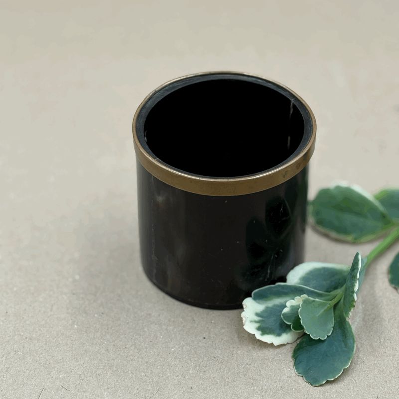 Votive Horn with Trim