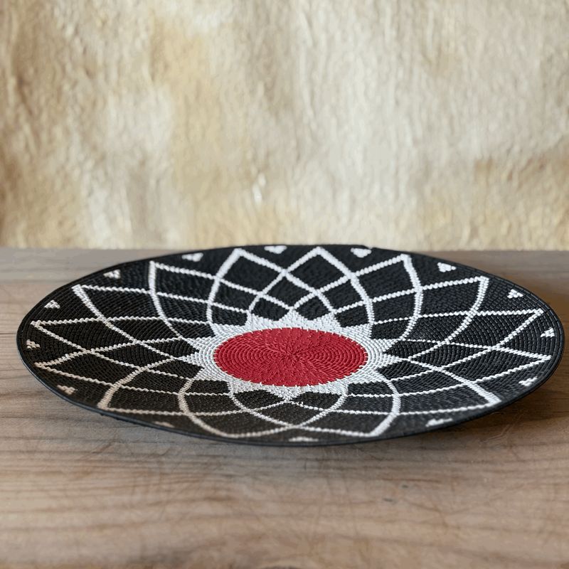 Plate Zulu Wirework