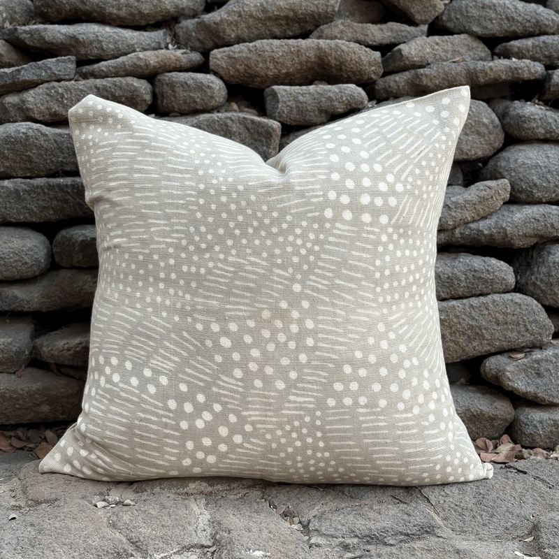 Cushion cover mud cloth light grey 60x60