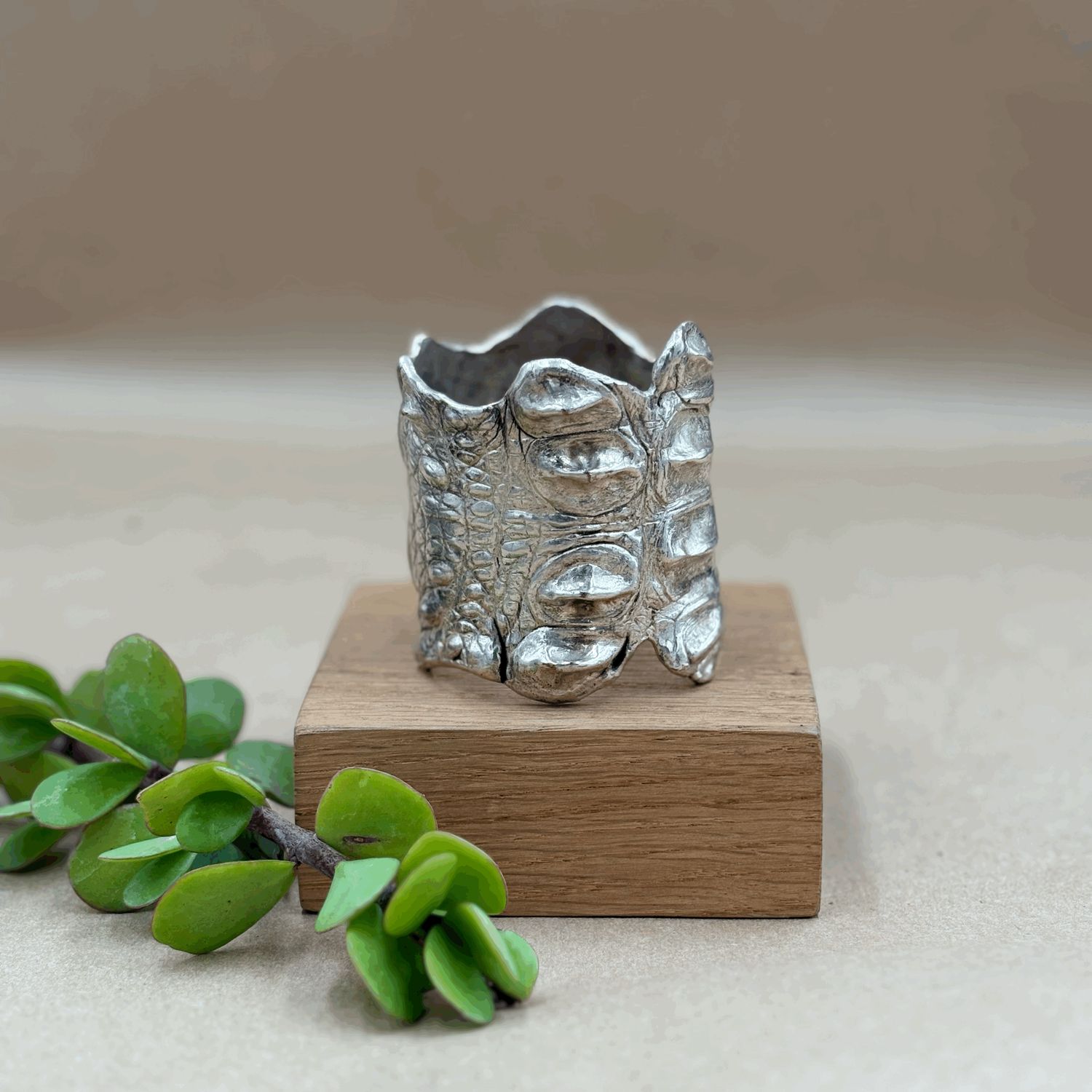 Napkin Ring Croc Skin Pattern S/Plated