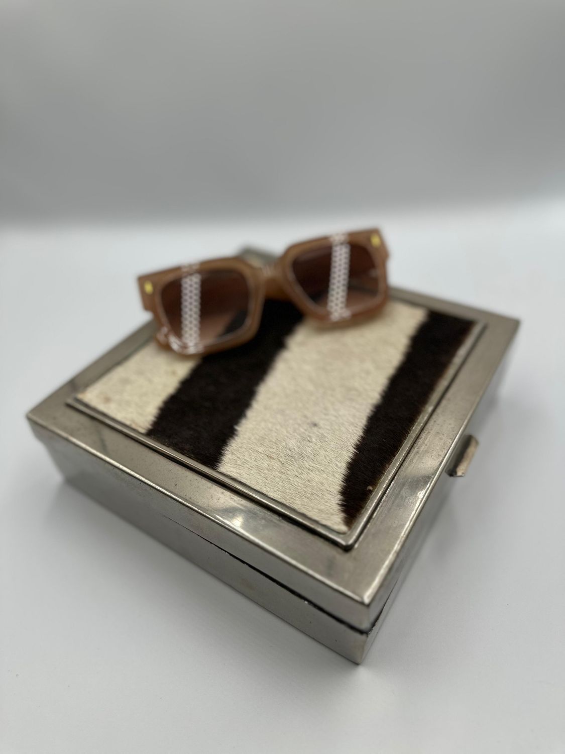 Box Square Zebra Skin topping Nickel