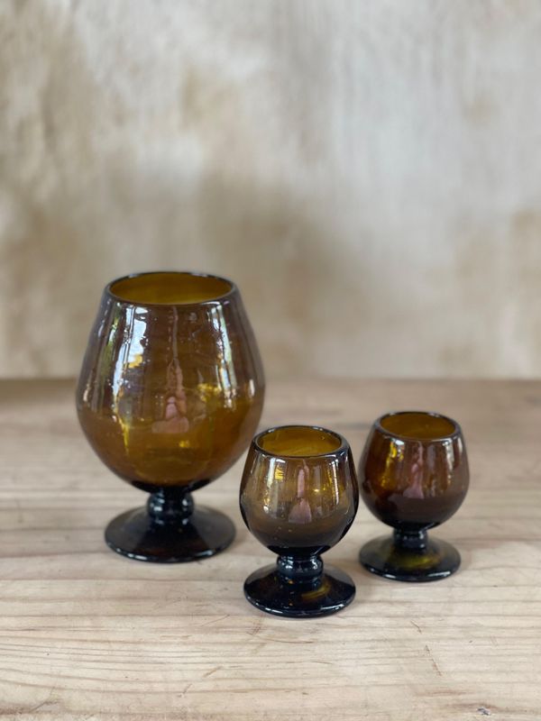 Glass Handblown Wine Faru Faru Amber Sml