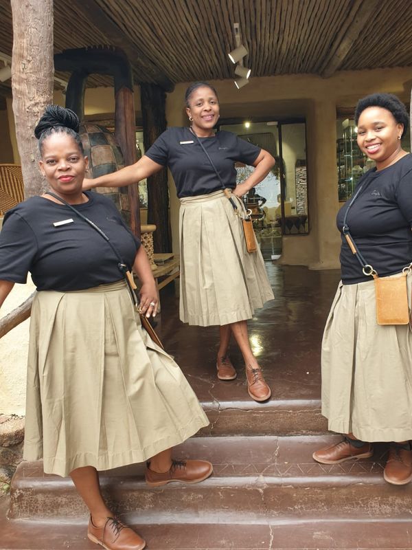 Skirt Box Pleat Lds Khaki