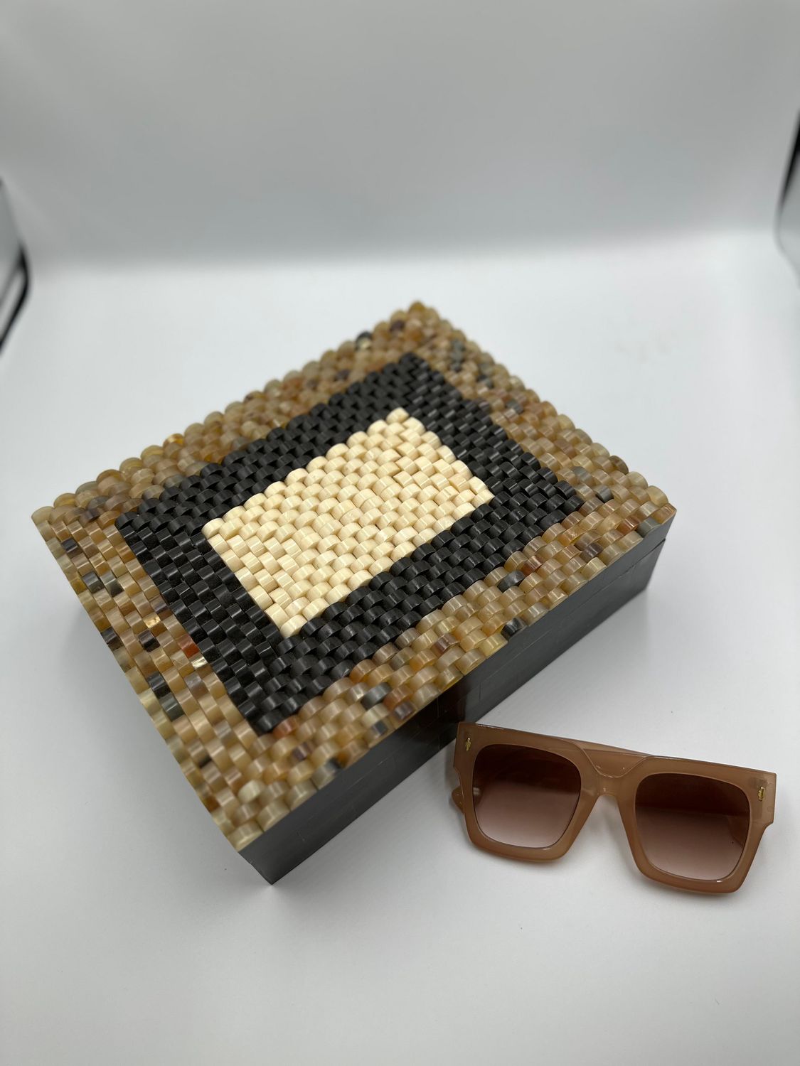 Box Rectangular Blk Horn w/ Bone Border