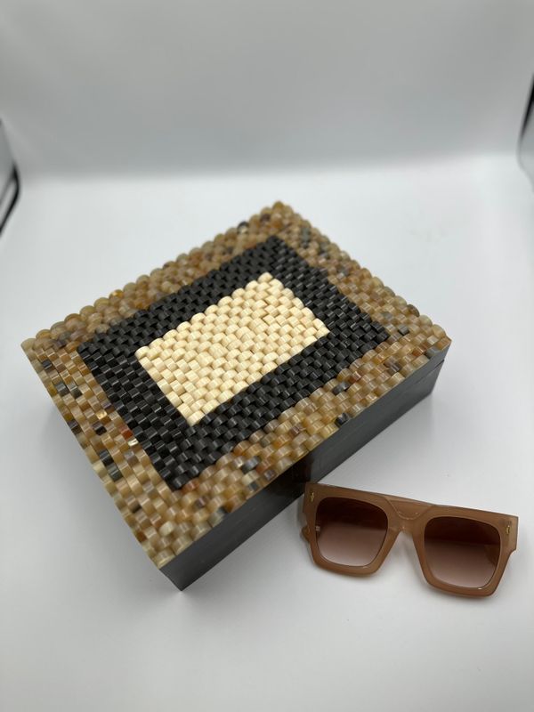 Box Rectangular Blk Horn w/ Bone Border