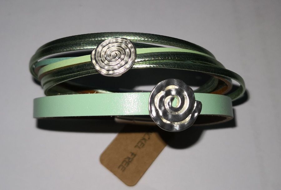 Armband Ammonit lindgrün/ 1-Reihig mit zwei Zierelementen in Schneckenform